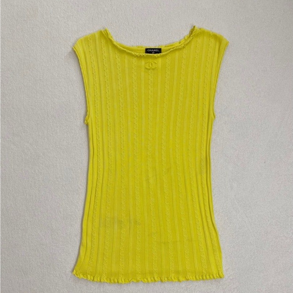 Chanel sleeveless ribbed knit cotton top CC logo in lemon yellow 36
